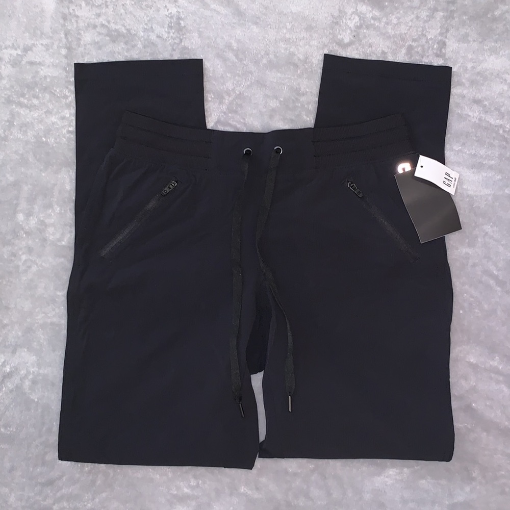 GapFit Lightweight stretch Hiking Pants NWT